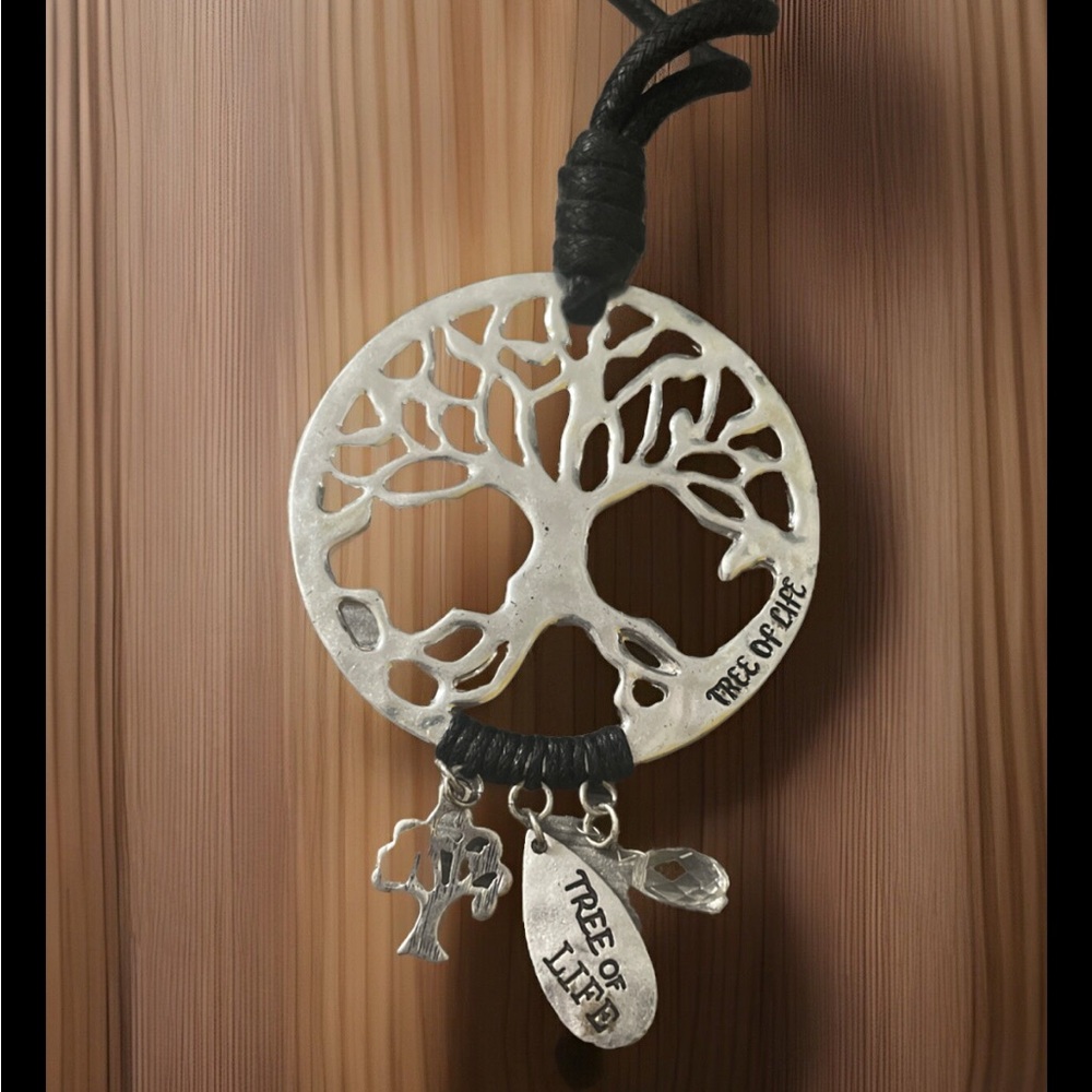 NEW✨Fashion Silvery Tree of Life Necklace Jewelry Holiday Gift Men Women